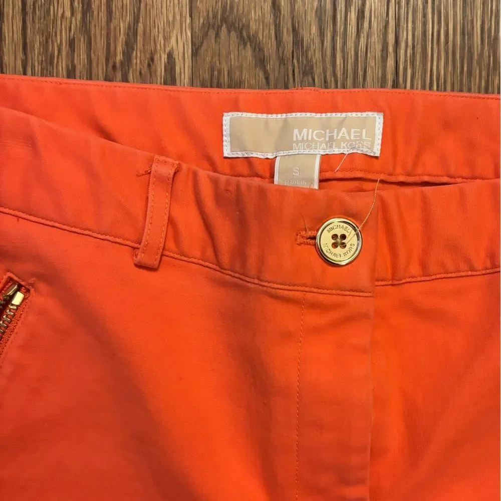 Women’s Pink Coral Ankle Pants w/ Gold Accents by Michael Kors -size 6